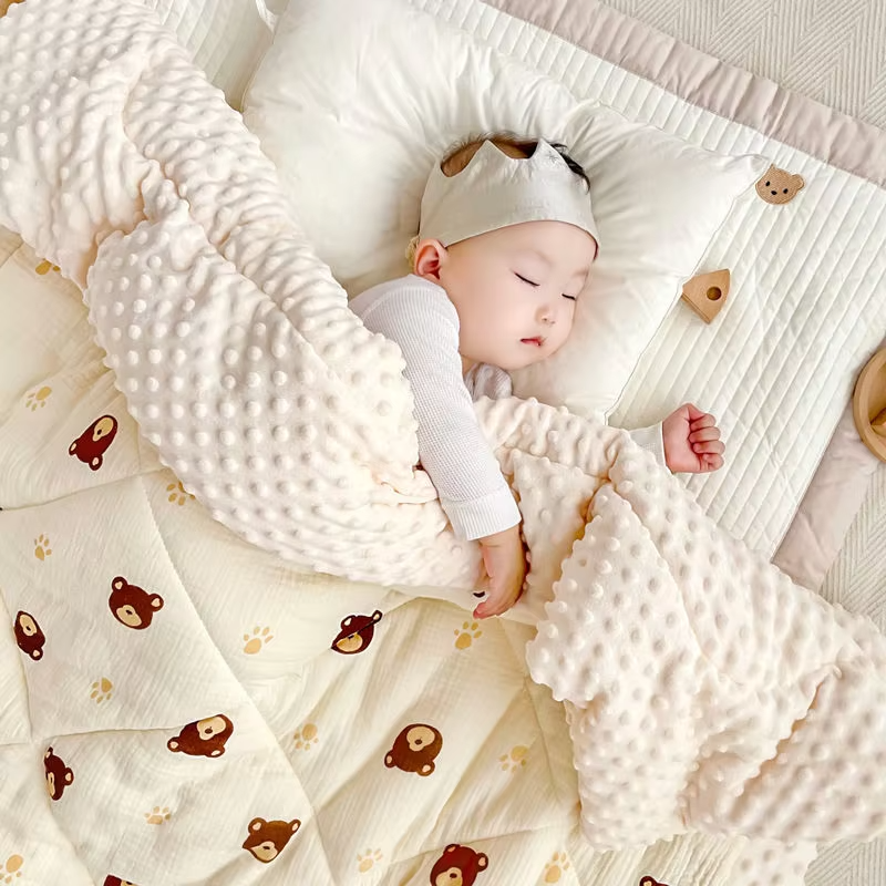 Baby Sensory Dot Cotton Quilt Soft Warm Winter Comforter for Infant Crib Toddler Bed Nursery Daycare Blanket Stroller Pad