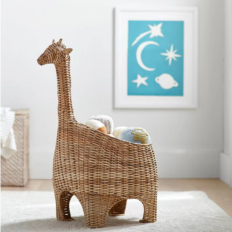 Handwoven Rattan Giraffe Storage Basket Creative Kids Toy Organizer for Bedroom Multifunctional Snack Bin Home Sundries Basket