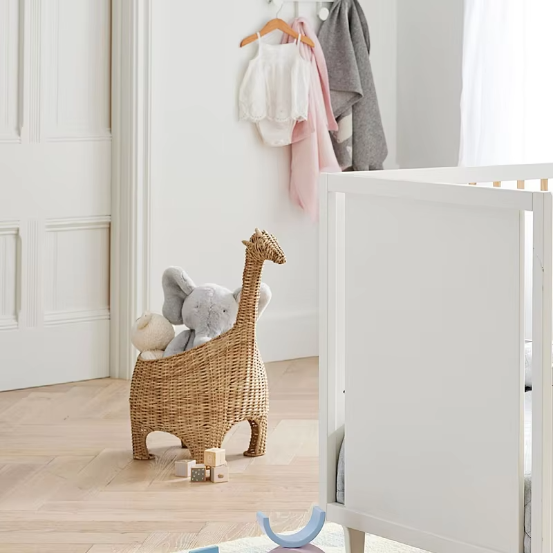 Handwoven Rattan Giraffe Storage Basket Creative Kids Toy Organizer for Bedroom Multifunctional Snack Bin Home Sundries Basket
